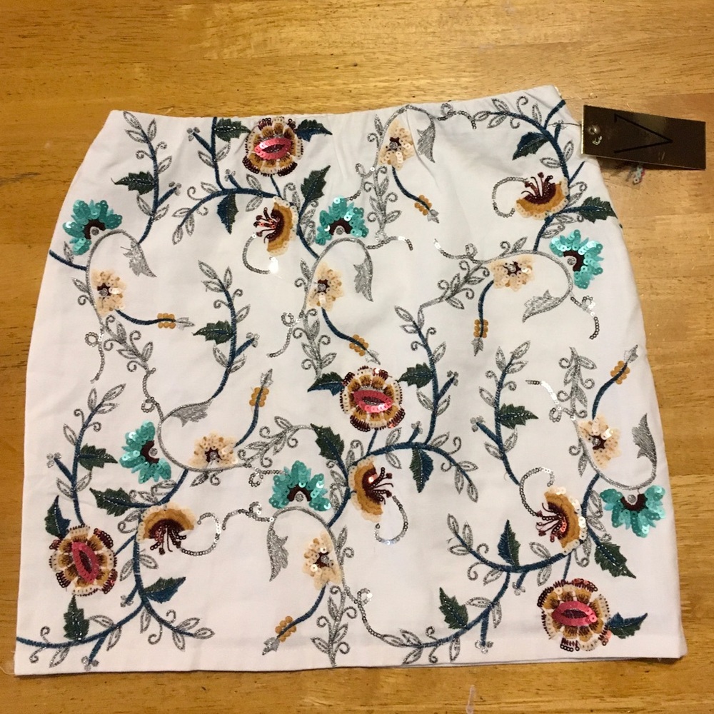 New VERTE White Cotton Floral Sequin SKIRT Mini M